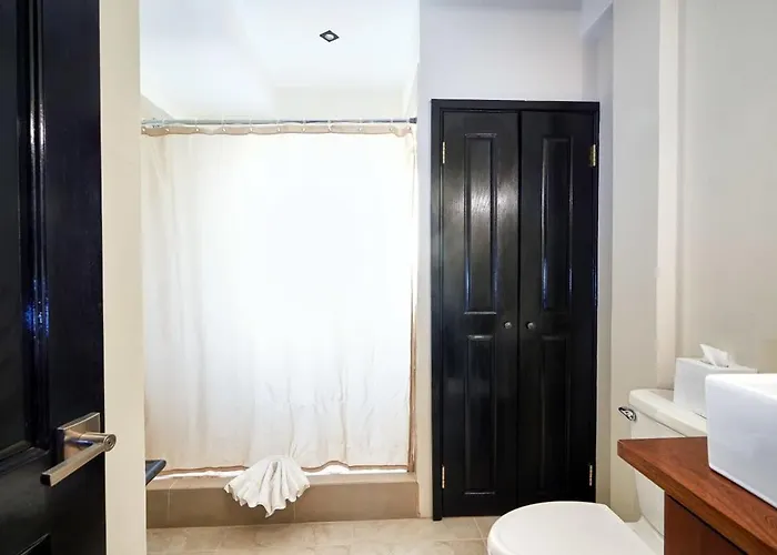 Сasa de vacaciones Beachfront With Long Private Pier And Pool San Pedro (Ambergris Caye)